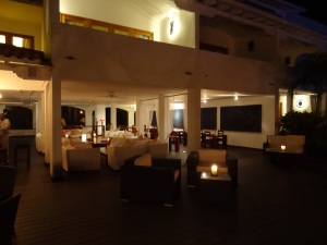 The romantic lounge area in the evening. 